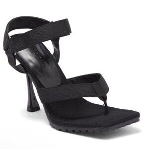 WIld Diva Black Thong Flip Flop Inspired Adjustable Strap Heel Size 10 NWT